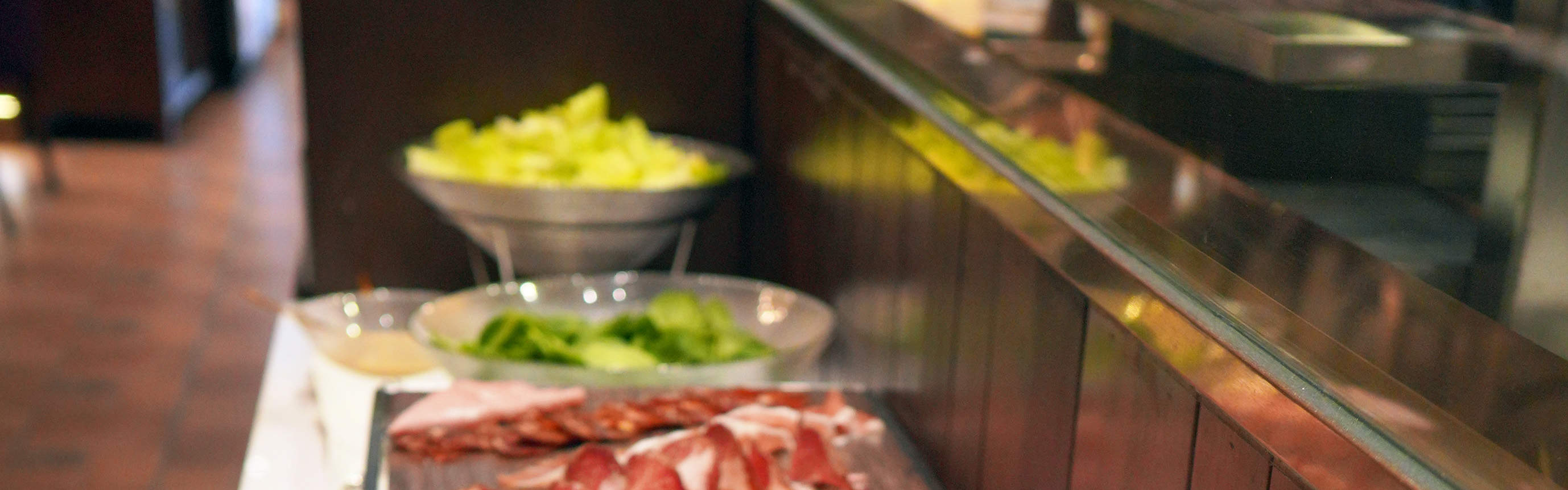 Giovanni Pina, bữa nửa buổi, bữa nửa buổi cuối tuần, tất cả những gì bạn có thể ăn